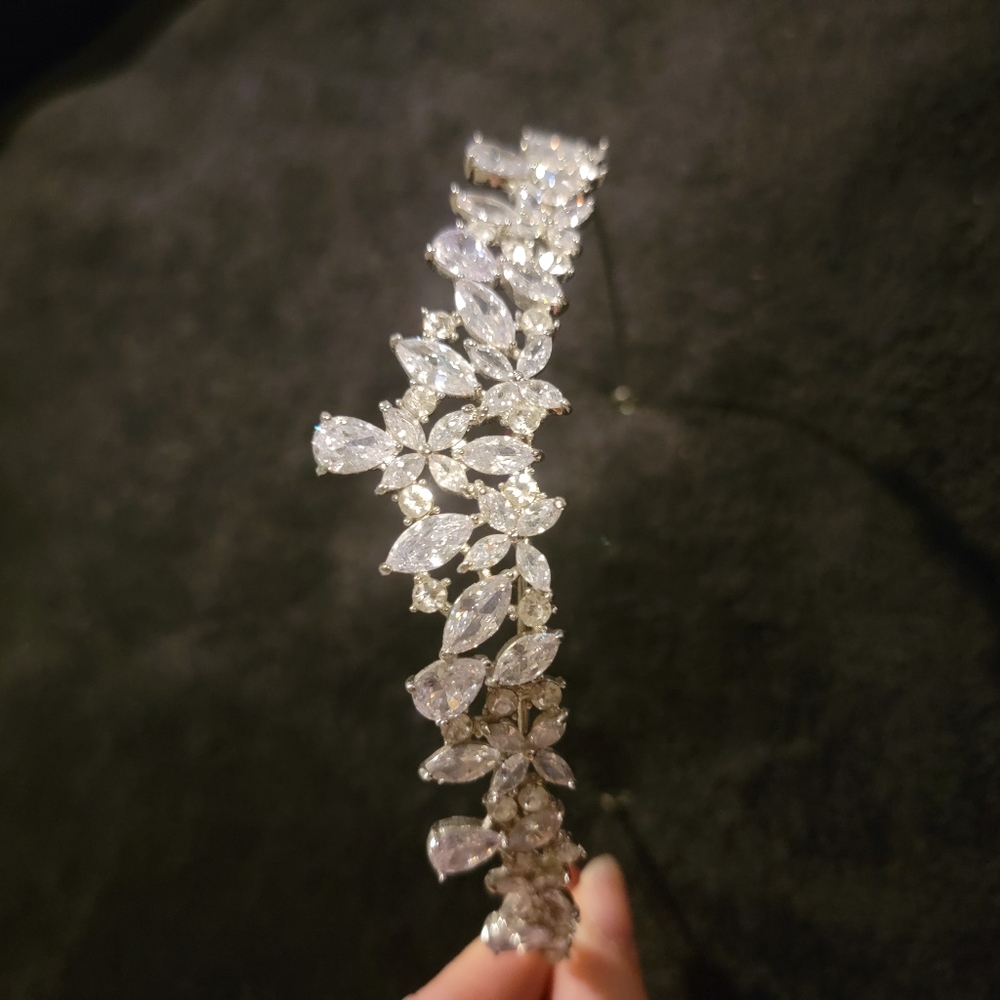 Tiara - Picture 2 of 4
